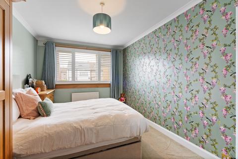 3 bedroom flat for sale, 53 Northfield Farm Avenue, Northfield, Edinburgh EH8 7QY