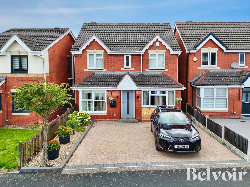 4 bedroom detached house for sale