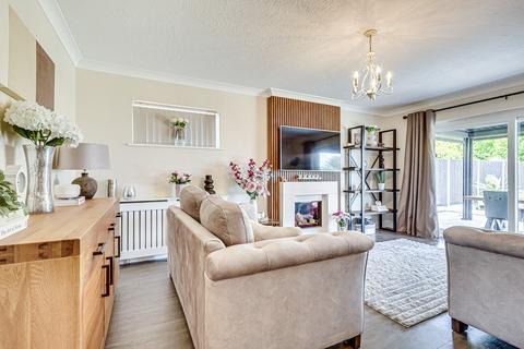 4 bedroom detached house for sale, Crouch Meadow, Hockley, SS5