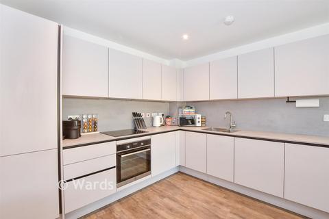 2 bedroom apartment for sale, Eastern Avenue, SWANSCOMBE, Kent