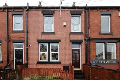 2 bedroom terraced house to rent, Colwyn Mount, Leeds, LS11