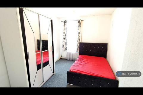 2 bedroom terraced house to rent, Colwyn Mount, Leeds, LS11