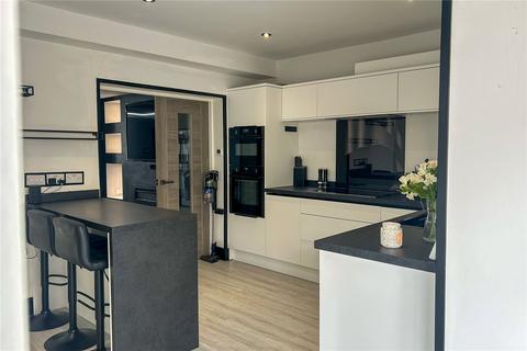 4 bedroom semi-detached house for sale, Kirby Avenue, Chadderton, Oldham, Greater Manchester, OL9