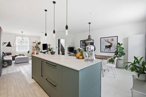 1 bedroom flat for sale, London  SE19