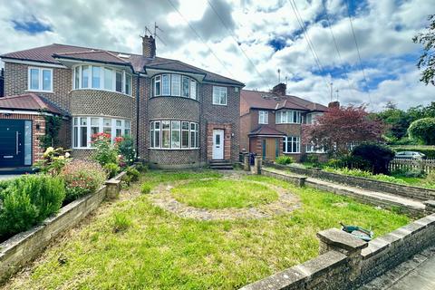 3 bedroom semi-detached house to rent, London N12