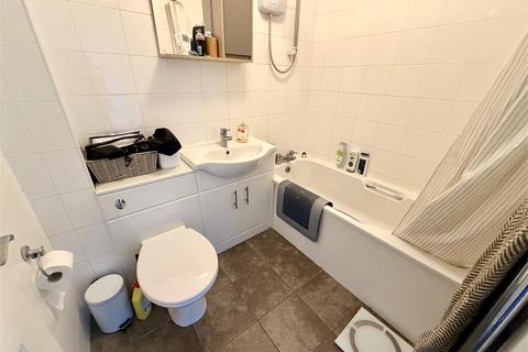 2 bedroom maisonette to rent, Avebury Close, Whitestone, Nuneaton