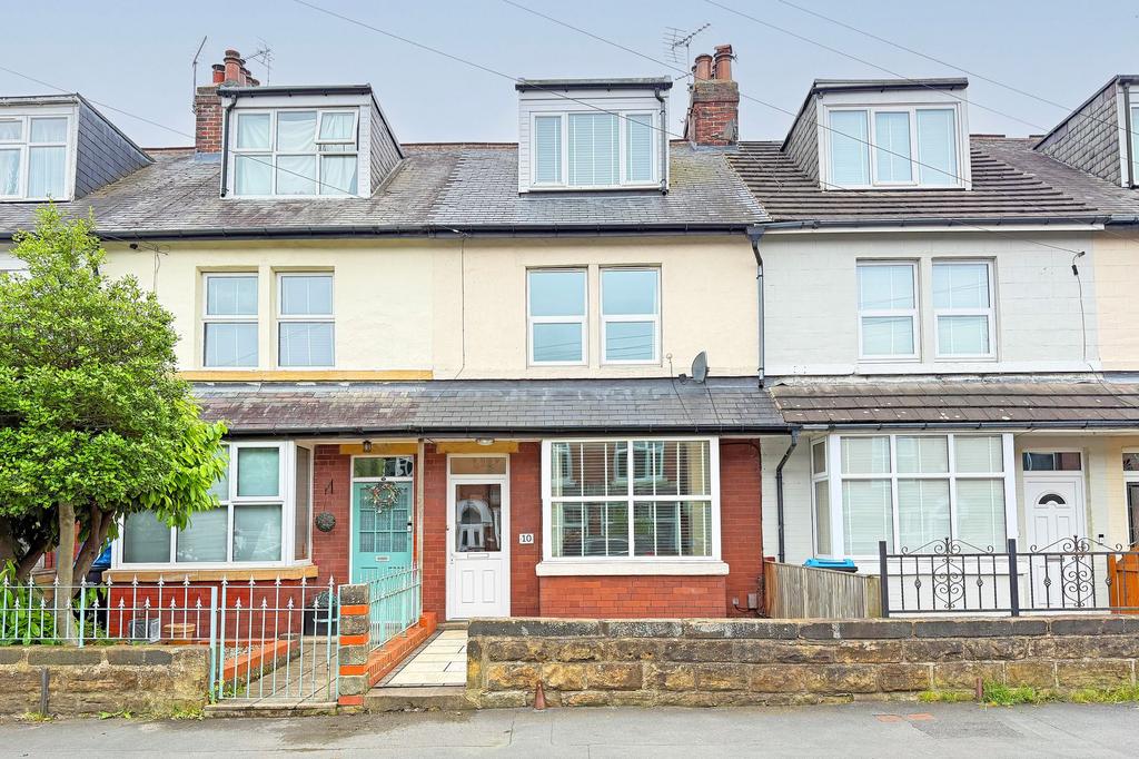 4 bedroom terraced house for sale