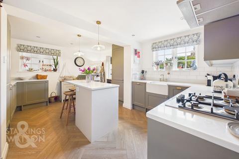 2 bedroom semi-detached house for sale, Jays Green, Harleston