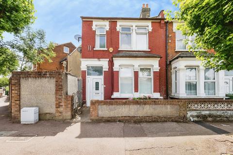 3 bedroom end of terrace house for sale, Ruskin Avenue, Manor Park, London, E12