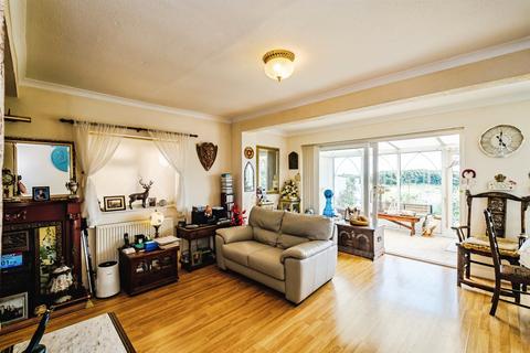 4 bedroom detached house for sale, Brighton Road, LANCING