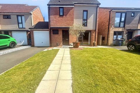 4 bedroom detached house for sale, Dryslwyn Road, Washington, Tyne and Wear, NE38 8FN