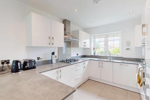 4 bedroom detached house for sale, Augustus Avenue, Fordingbridge, SP6 1FN