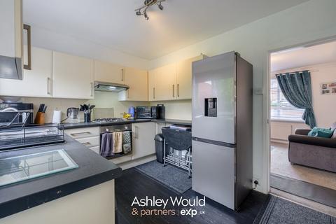 2 bedroom semi-detached house for sale, Bristnall Hall Road, Oldbury B68