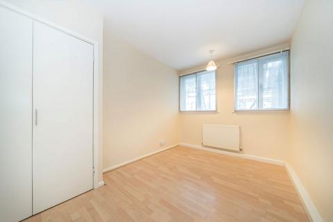 undefined, Hampton Road West, Feltham TW13