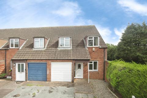 3 bedroom end of terrace house for sale, Holly Close, Taunton