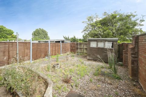 3 bedroom end of terrace house for sale, Holly Close, Taunton