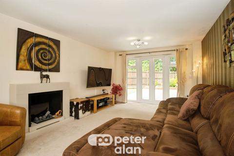 5 bedroom detached house for sale, Poppy Field Avenue, Llantarnam, Cwmbran