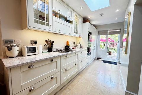 2 bedroom terraced house for sale, Mooreland Road, Bromley BR1