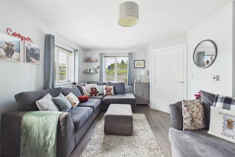 3 bedroom end of terrace house for sale, Lea Walk, Hucclecote, Gloucester
