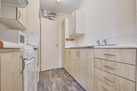 1 bedroom flat for sale, Harvey Goodwin Gardens, Cambridge