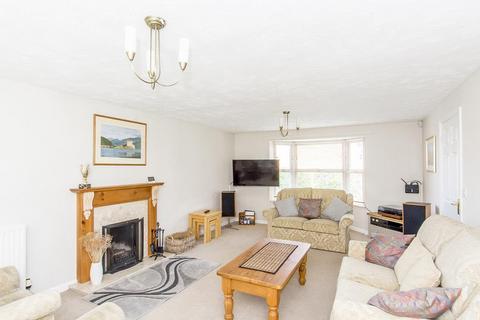 4 bedroom detached house for sale, Fernfield Close, Market Harborough