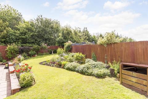 4 bedroom detached house for sale, Fernfield Close, Market Harborough