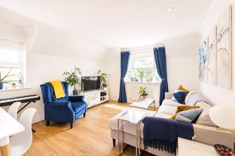 2 bedroom flat for sale, Blenheim Place, Camberley, Surrey, GU15