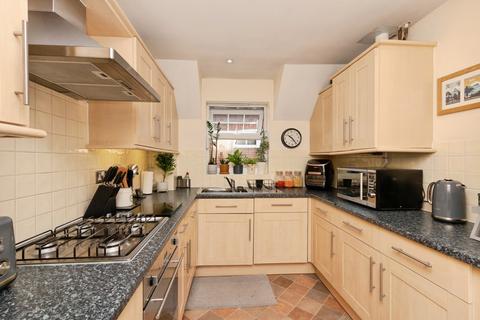 2 bedroom flat for sale, Blenheim Place, Camberley, Surrey, GU15