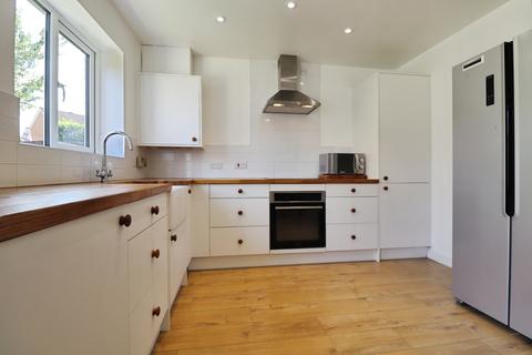 3 bedroom detached house for sale, Stryd Hywel Harris, Hengoed, CF82