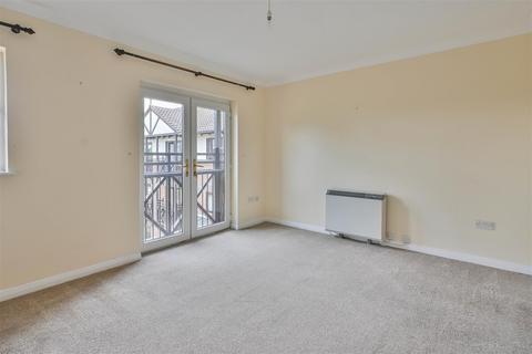 1 bedroom retirement property for sale, Sawyers Hall Lane, Brentwood