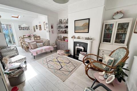 4 bedroom semi-detached house for sale, Elmsmere Road, Manchester