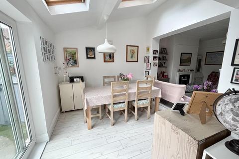 4 bedroom semi-detached house for sale, Elmsmere Road, Manchester