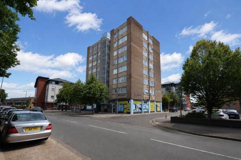 2 bedroom flat for sale, Bishopsfield Road, Fareham, Hampshire, PO14 1LN