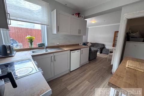 3 bedroom end of terrace house for sale, Tyntyla Road, Tonypandy, Rhondda Cynon Taff, CF40