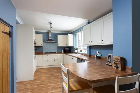 4 bedroom semi-detached house for sale, Reighton Avenue, York, YO30