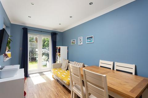 4 bedroom semi-detached house for sale, Reighton Avenue, York, YO30