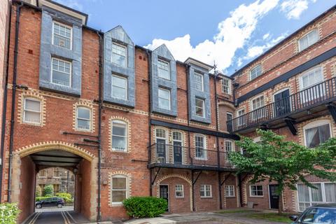2 bedroom ground floor flat for sale, 32 Upper Gray Street, Edinburgh EH9 1SW
