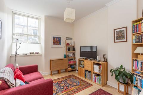 2 bedroom ground floor flat for sale, 32 Upper Gray Street, Edinburgh EH9 1SW