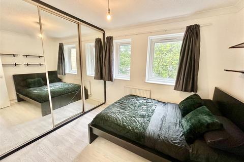 1 bedroom apartment for sale, Ferrara Square, Maritime Quarter Marina, Swansea