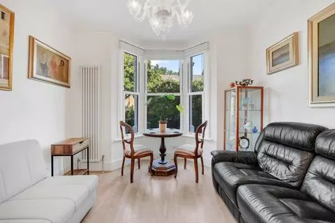 4 bedroom house for sale – pohled 5