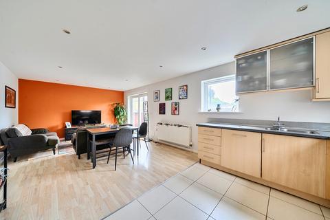 2 bedroom flat for sale, Portswood Road, Portswood, Southampton, Hampshire, SO17