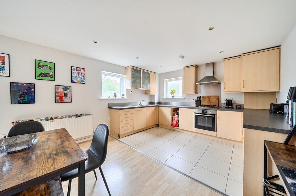 Apartment in Southampton, Hampton Park - View 4