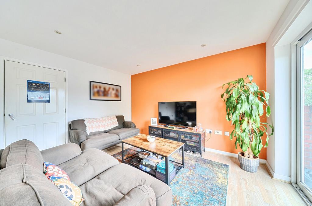 Apartment in Southampton, Hampton Park - View 5