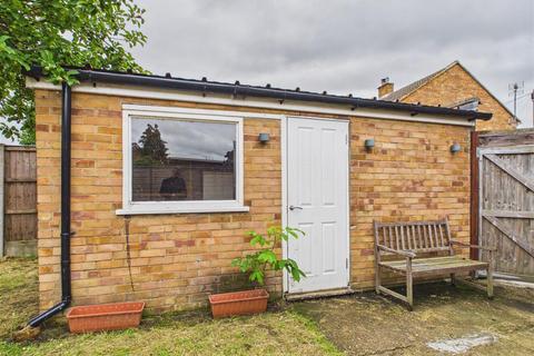 2 bedroom house for sale, Lyall Close, Bedford MK45