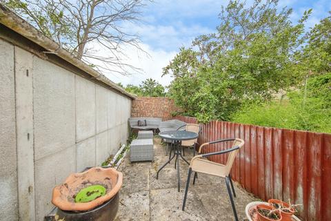 Garage for sale, Pytches Road, Woodbridge