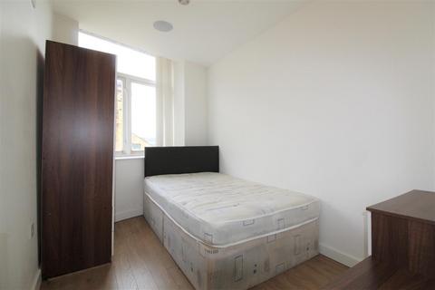 2 bedroom apartment to rent, Airedale House, Sunbridge Road, Bradford, BD1