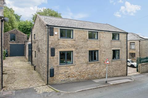 4 bedroom detached house for sale, Bolton Road North, Bury BL0