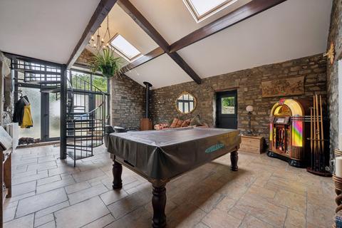 4 bedroom detached house for sale, Bolton Road North, Bury BL0