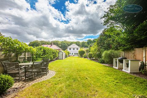 4 bedroom detached house for sale, Wood Walk, Wombwell, Barnsley
