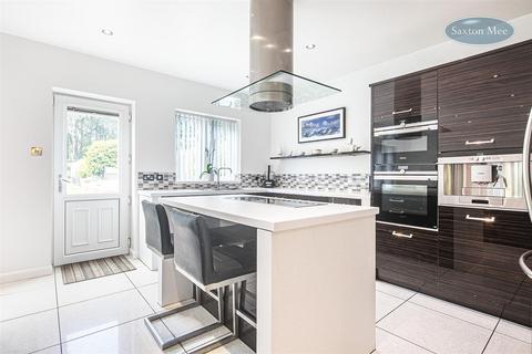 4 bedroom detached house for sale, Wood Walk, Wombwell, Barnsley